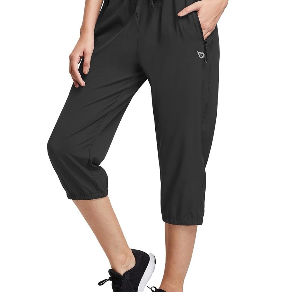 Baleaf Women's Black Capris